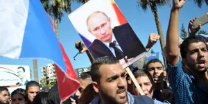 Саад Халаф: "Хмеймим и Тартус – от двух военных баз к двум базам сохранения влияния".  Almasry Alyoum: Россия сохранит свое присутствие в Сирии
