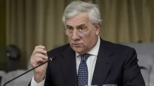 Глава МИД Италии отменил визит в США из-за слов Трампа об умолявшей Мелони