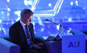 Профессор Катасонов: Когда Греф, обсуждает агентную «экономику», мне кажется, он сам поеживается Искусственный интеллект рождает «автономную экономику». Автономную от кого? От человека