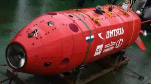 Рой морских подводных дронов может уничтожить авианосец, рассказал эксперт ОСК и "Рубин" разрабатывают технологию уничтожения авианосных групп противника