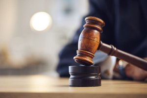 В России вынесли первый приговор по делу об организации ЛГБТ-сообщества
