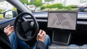 Business Insider: «Русский хакер» помог доказать вину Tesla в смертельном ДТП