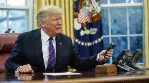 СМИ: Трамп планирует связаться с Путиным после встречи с Зеленским в Турции