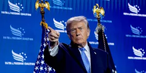 Жаркое лето Вэнса сделало его главным преемником Трампа — пока что