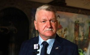 Польский политик впервые публично передал помощь для российской армии