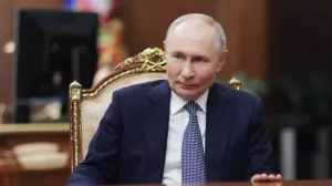 Ключевая ставка в России должна снижаться, заявил Путин