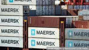 Крупнейший оператор Maersk приостановил обслуживание порта в Одесской области