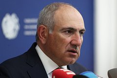 Пашинян предупредил о готовности потребовать у России миллиарды долларов