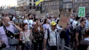 В Киеве началось масштабное протестное шествие в поддержку Федорова