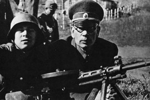 Нацисты звали его русской свиньей: почему генерала-предателя Власова казнили без публичного суда
