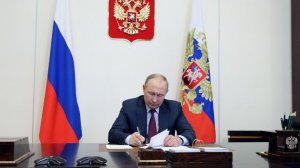 Путин подписал закон, упрощающий переезд иностранных компаний в САР