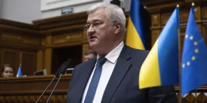 "Академиев не кончали": как Украина готовит дипломатов