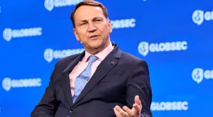 Глава МИД Польши пригрозил Маску перестать спонсировать Starlink для Украины