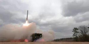 Российские ракетно-беспилотные удары продолжаются без остановки из-за расширения производства, предупреждает Украина