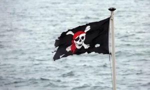Американский политолог призвал Россию положить конец пиратству Запада