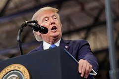 Трамп пригрозил «разбомбить к чертям» Оман, если он встанет на пути США