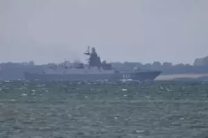 Фрегат «Адмирал Касатонов» сопровождает в Балтийском море ценные корабли с углеводородами или оборудованием