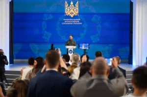Зеленский: чтобы разрушить Украину, нужно провести президентские выборы