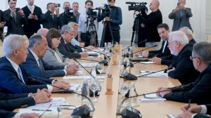 Лавров и Галлахер обсудили пути разрешения конфликта на Украине