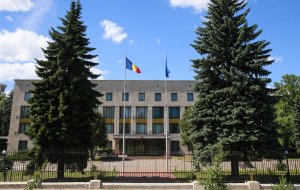 Россия объявила персоной нон грата сотрудника посольства Румынии в Москве