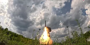 Почему Россия запустила одну из своих мощнейших ядерных МБР после визита директора ЦРУ?