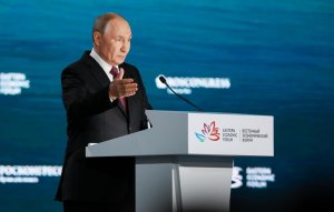ВЦИОМ и ФОМ зафиксировали изменения в доверии россиян к Путину в последнюю неделю августа накануне сентябрьских выборов