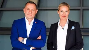 В случае прихода к власти АдГ потребует от Киева деньги за содержание беженцев