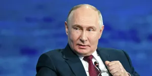 К ногам Путина падут Париж и Берлин "Печат": у Путина есть рецепт победы, но нужно набраться терпения