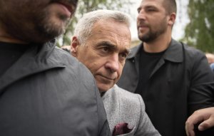 Задержан экс-кандидат в президенты Румынии Джорджеску.  Политика подозревают в создании организованной преступной группы и мошенничестве