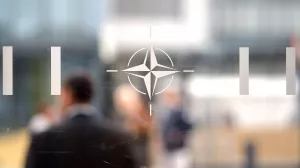 США не пригласили несколько европейских союзников на встречу в НАТО. В число неприглашенных стран входят Великобритания, Франция и страны Балтии.
