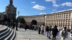Украинцы вышли на акцию в центре Киева с требованием заключить мир