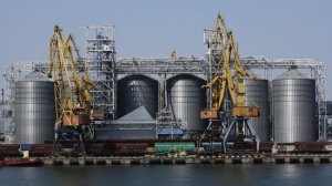 Экспорт зерна с Украины в августе упал на 63,3%