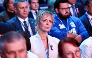 Первый из депутатов ГД нового созыва решил сложить полномочия. Ирина Елиферова подала заявление об этом в связи с переходом на новую работу