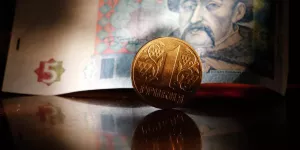 Государство задолжало пенсионерам 100 миллиардов по решениям судов, но денег на выплаты нет. Экономическая правда: Украина задолжала пенсионерам 100 миллиардов гривен