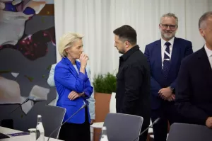 Евросоюз и Украина должны разработать независимую стратегию завершения войны и достижения мира, надеяться на помощь США больше не нужно
