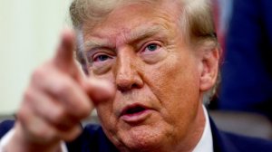 Трамп заявил, что Маск снял ограничения на спутниковую связь для Украины