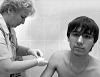 Препарат которым прививают всю страну вызвал тяжелые осложнения