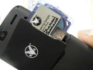 Телефон Spice Movie сможет читать диски