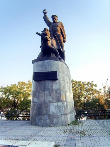 Памятник морякам торгового флота Памятник морякам торгового флота