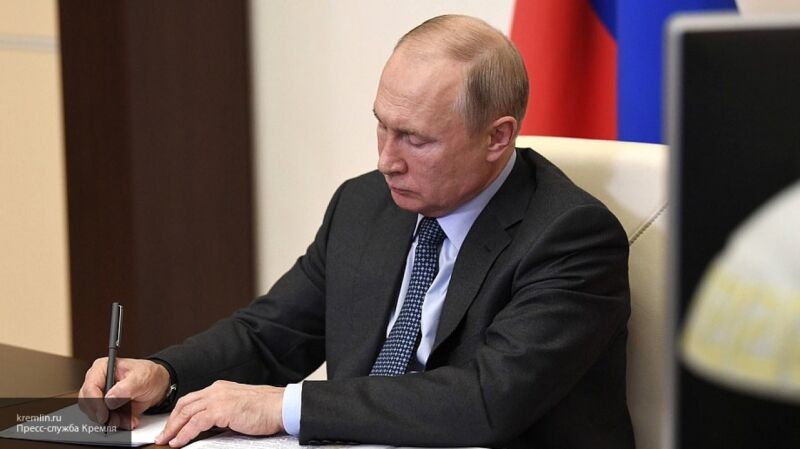 Путин наградил Небензю и Захарову орденами Почета за добросовестную дипломатическую службу
