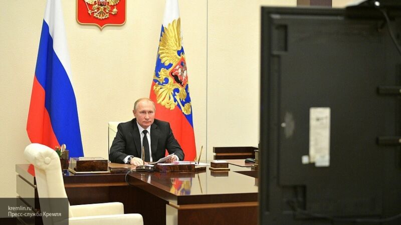 Путин потребовал наладить массовое тестирование россиян на коронавирус