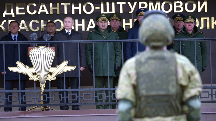Россия сдерживает НАТО по лекалам холодной войны