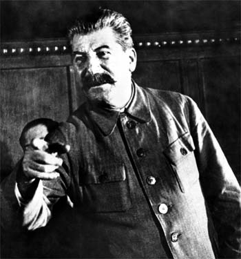 Лаврентий, зачем отставка? Поступим с ним как с врагом.